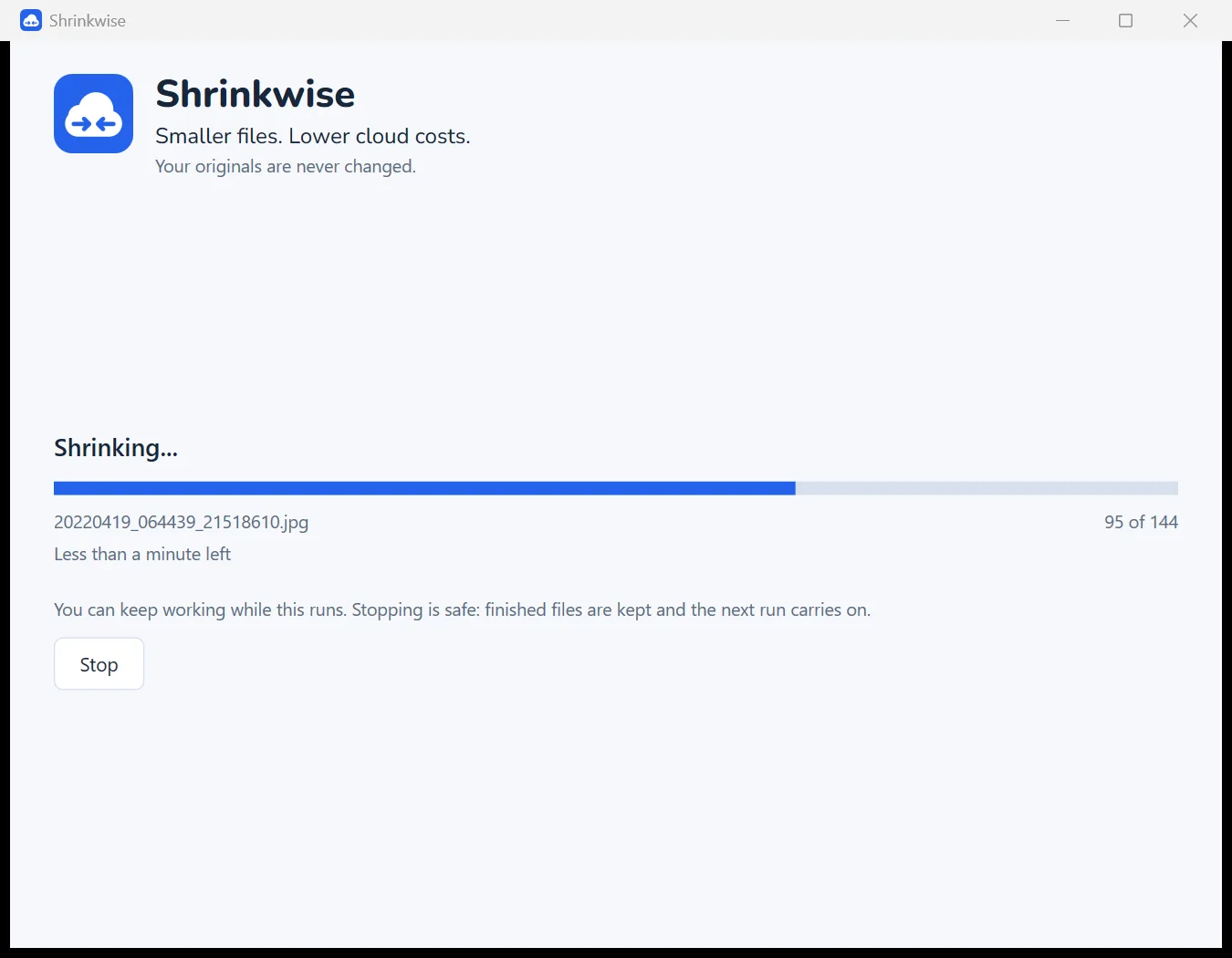 Shrinkwise shrinking a folder of site photos, showing progress and time left
